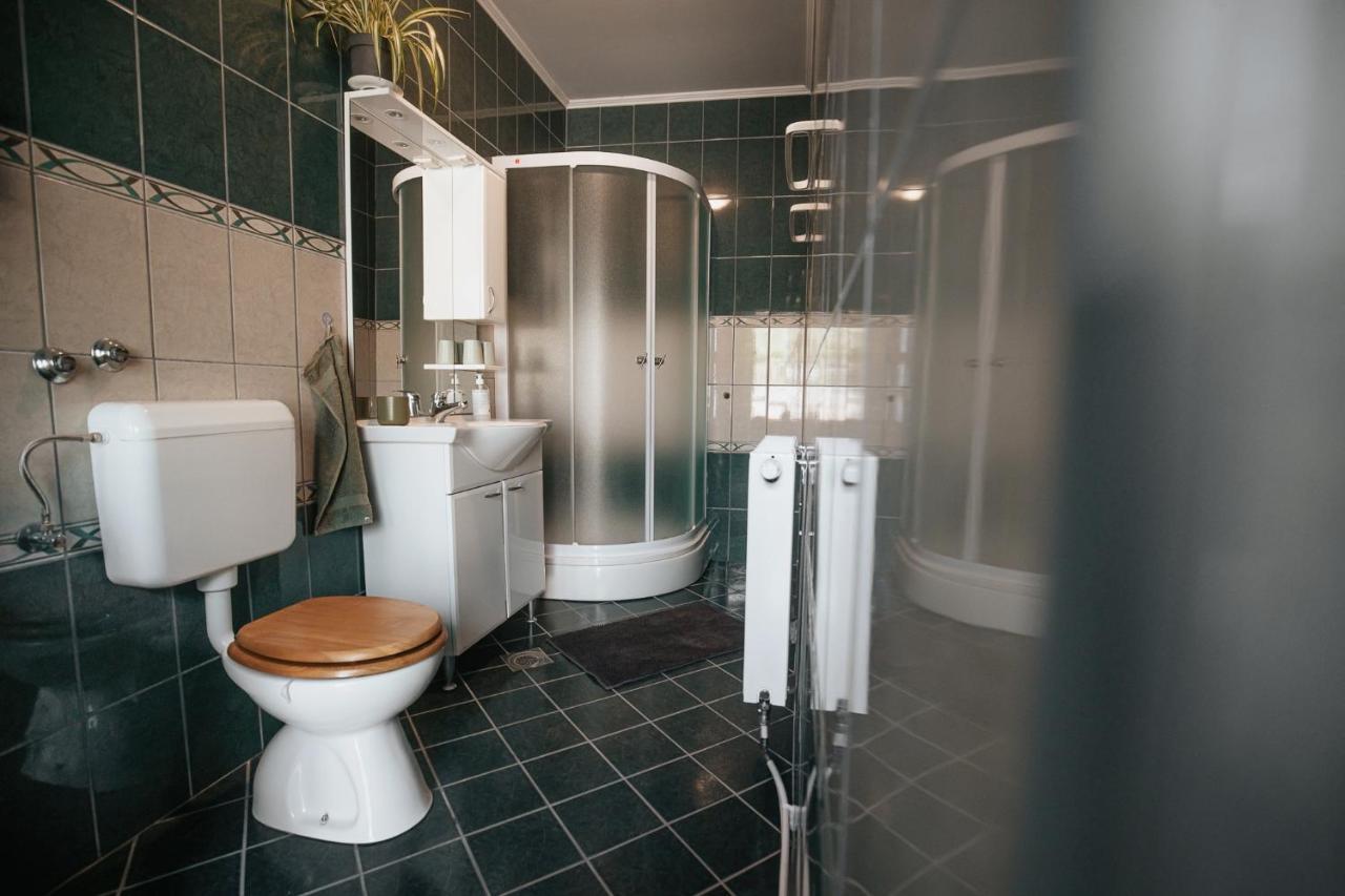 Villa Tradicionalna Kuca Biljkinog Oca Lug Esterno foto